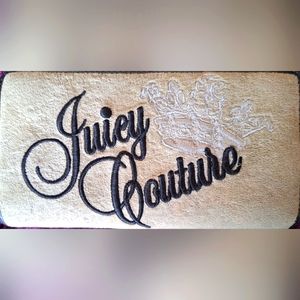Juicy Couture clutch wallet